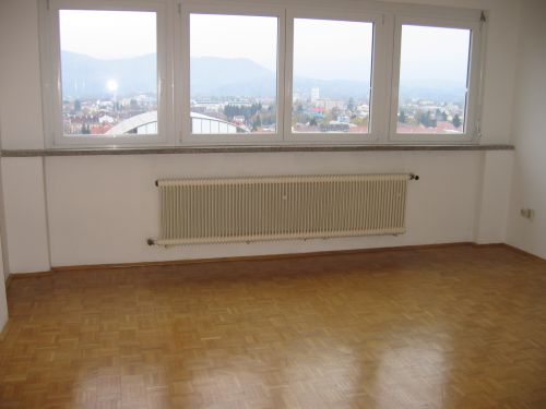 Klagenfurt Citynähe: Geräumige 3-Zimmer Mietwohnung im 12. Stock mit Fernsicht! - Bild3