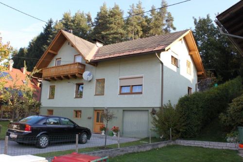 Nikelsdorf: Preiswertes Haus mit zwei Wohneinheiten! - Bild1