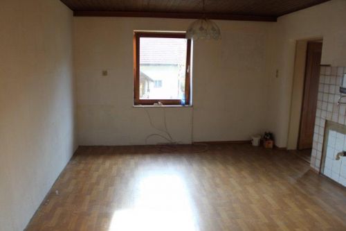 Nikelsdorf: Preiswertes Haus mit zwei Wohneinheiten! - Bild4