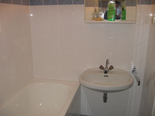 Klagenfurt Innenstadt: Geräumige 3 Zimmer Mietwohnung im 12. Stock mit Fernsicht! - Bild3