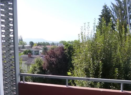 Klagenfurt Uni-/Seenähe: Gepflegte Garconniere mit großer Südloggia! - Bild1