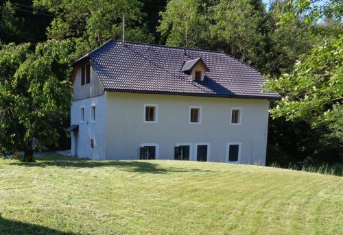 Klagenfurt Land: Liebevoll renoviertes Landhaus in idyllischer Lage! - Bild1