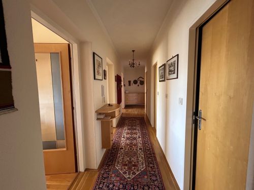 Klagenfurt Zentrumsnähe: Geräumige 3 Zimmer Wohnung im obersten (10.) Stock mit Aussicht! - Bild5