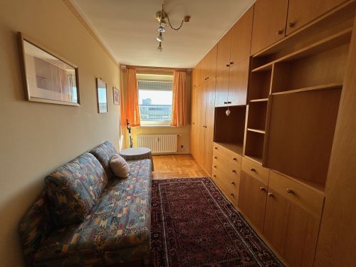 Klagenfurt Zentrumsnähe: Geräumige 3 Zimmer Wohnung im obersten (10.) Stock mit Aussicht! - Bild9