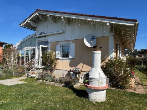 Klagenfurt Land: Gepflegter Bungalow mit Pool in sonniger Ruhelage! - Bild1