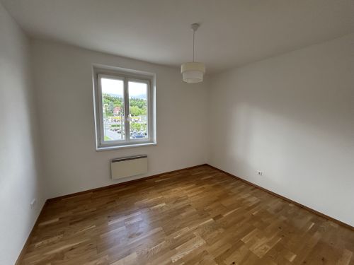 Klagenfurt: Schöne 2 Zimmer Penthousewohnung beim Lendkanal! - Bild5