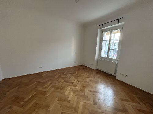 Klagenfurt: Schöne 2 Zimmer Altbauwohnung nahe City Arkaden! - Bild3
