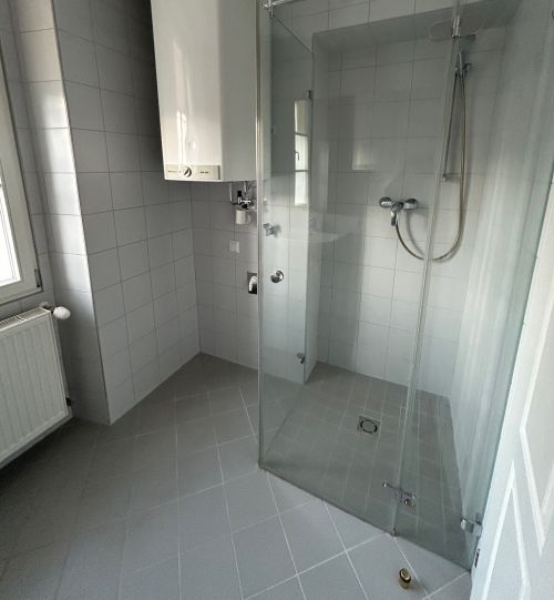 Klagenfurt: Schöne 2 Zimmer Altbauwohnung nahe City Arkaden! - Bild6